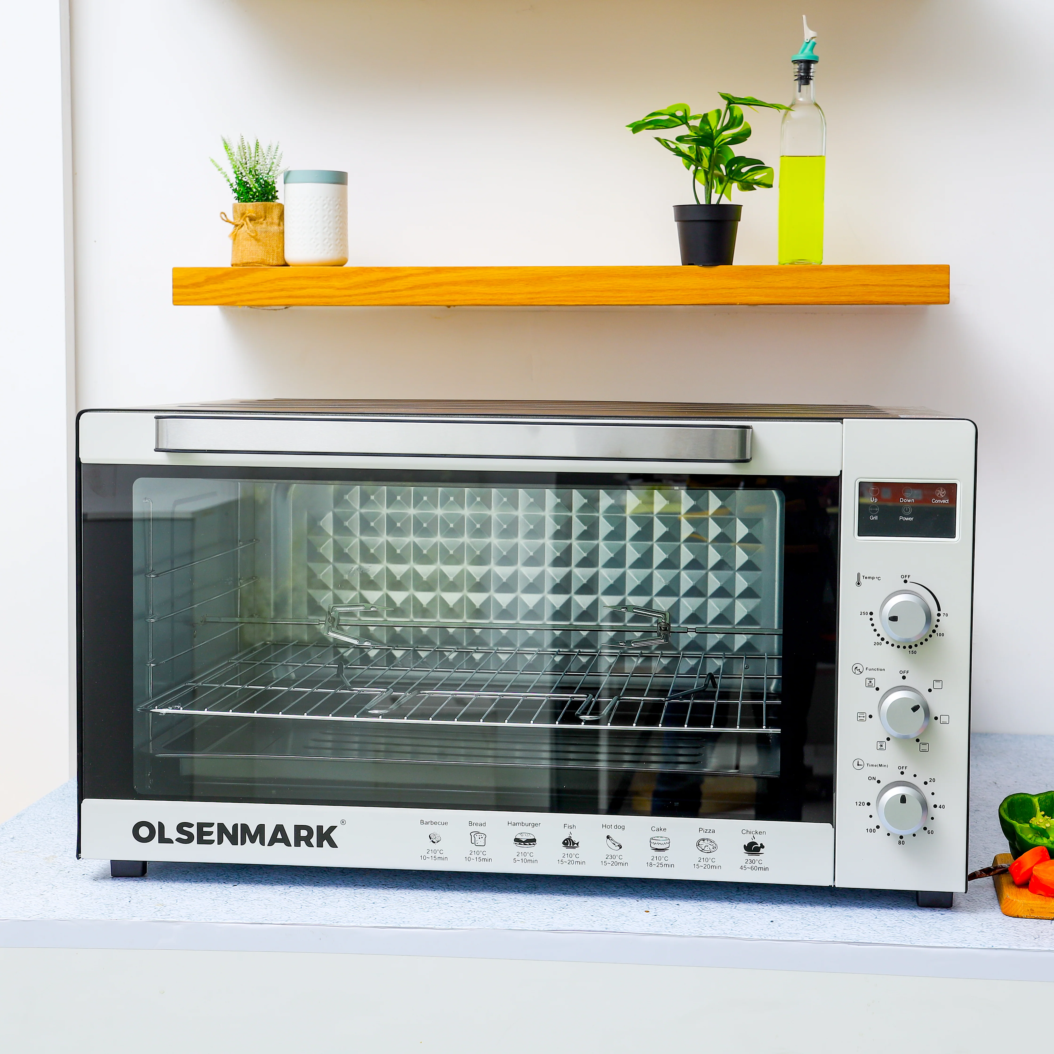 Olsenmark OMO7004 150L Electric Oven| 2800W power with convection and rotisserie 7 functions knob| 120-minute timer, 70–250°C temperature control, and inner lamp| - Image 2