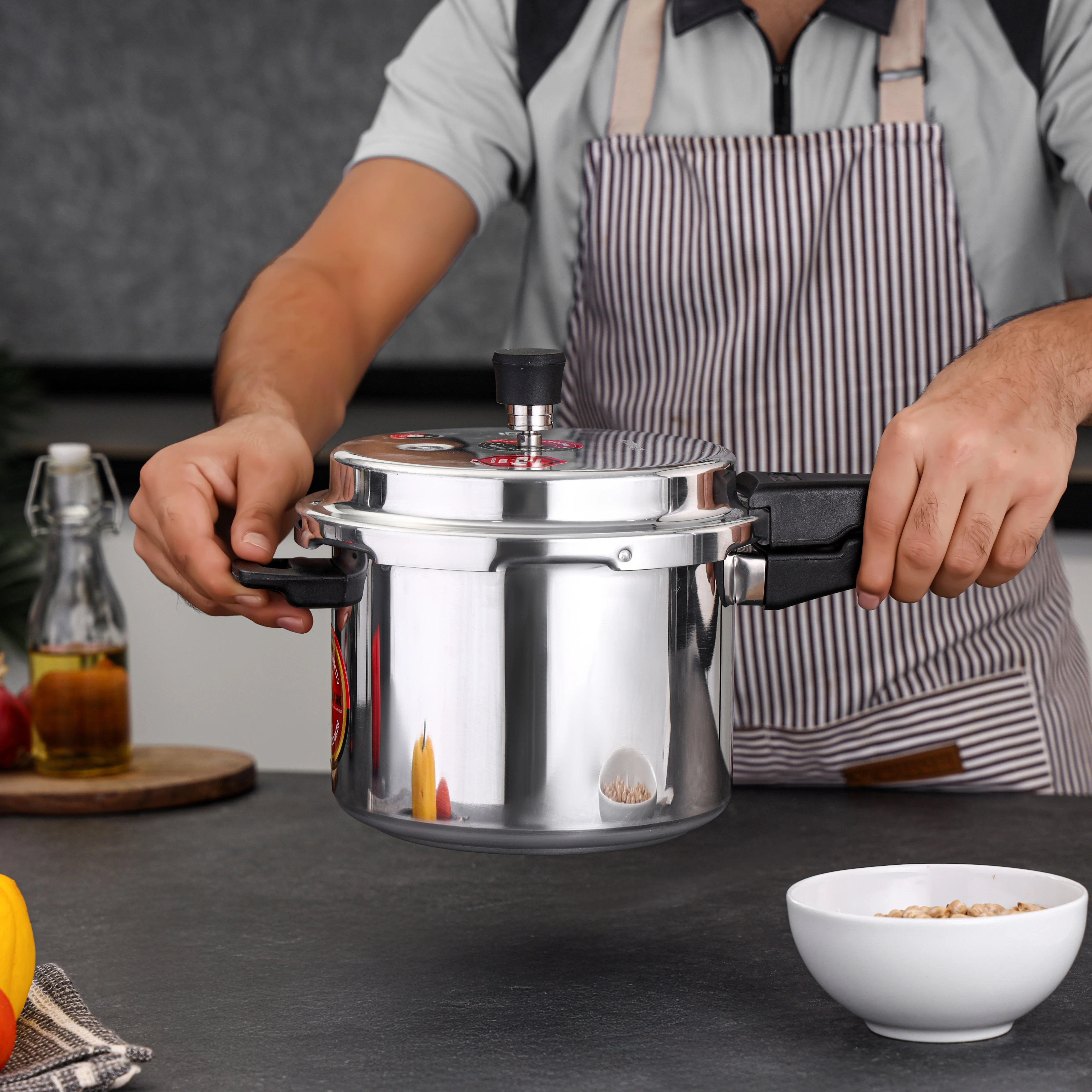 Olsenmark OMPC2391 5L Aluminium Pressure Cooker| Induction compatible base, uniform heating & strong body| safe gasket release system, Strong and sturdy handle| - Image 2