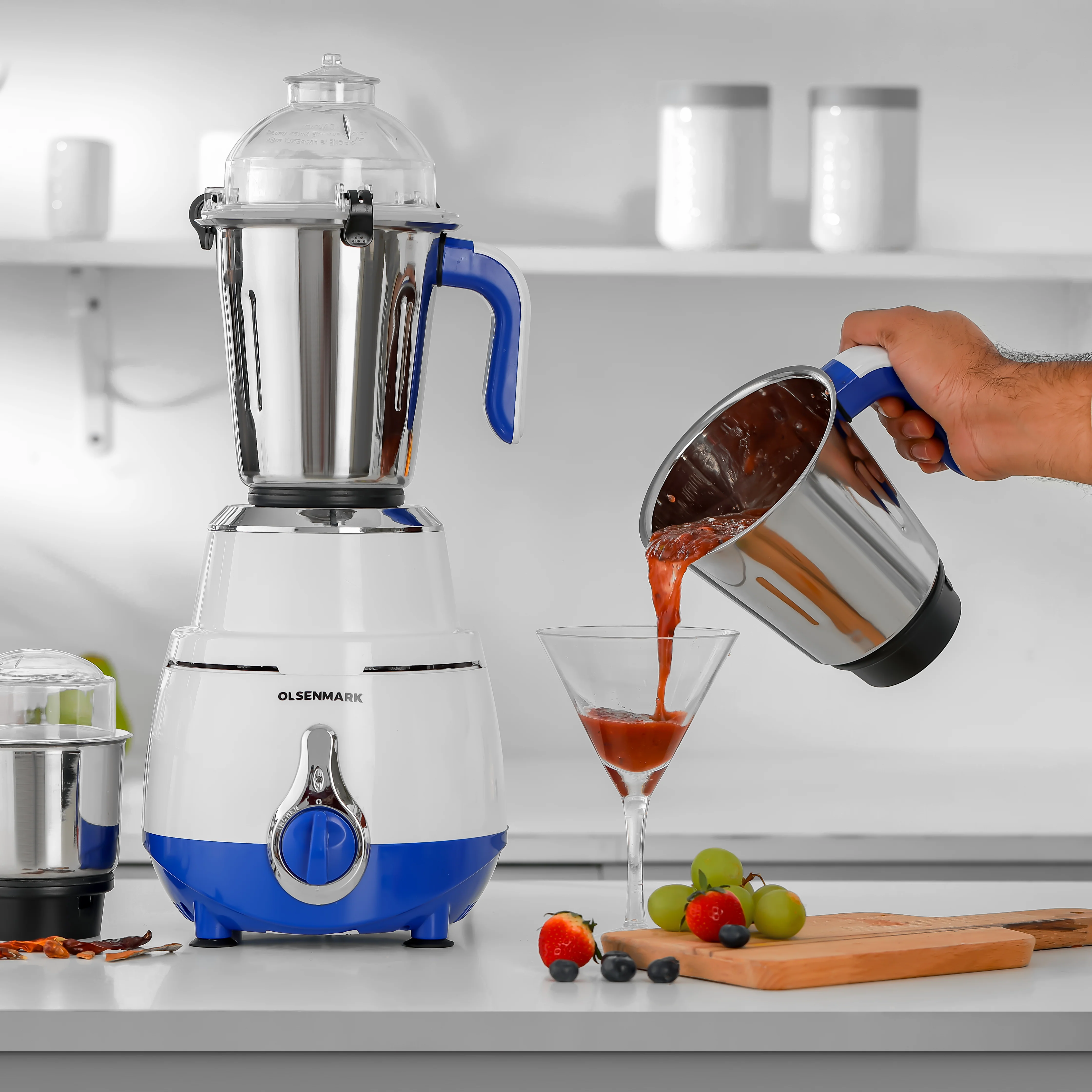 Olsenmark OMSB7015 3-in-1 Heavy Duty Blender 1200W| Stainless Steel Blades & Unbreakable PC Jars for Smooth Grinding| Juicing, Mixing Performance Power Efficiency| - Image 3