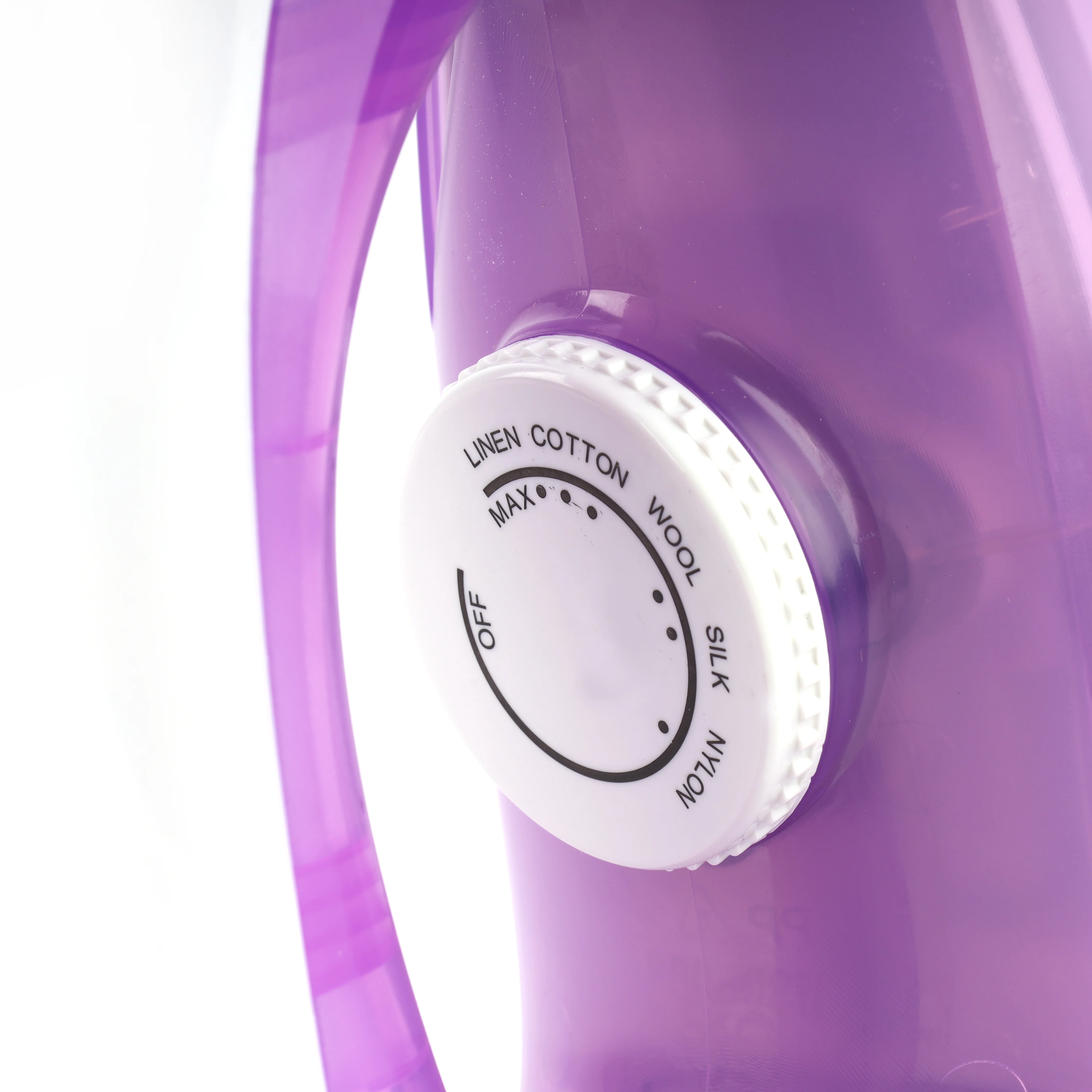 Olsenmark OMSI1901 Steam Iron| 1300W power with adjustable temperature control & non-stick soleplate| steam & dry ironing functions and overheat protection for safe use| - Image 5