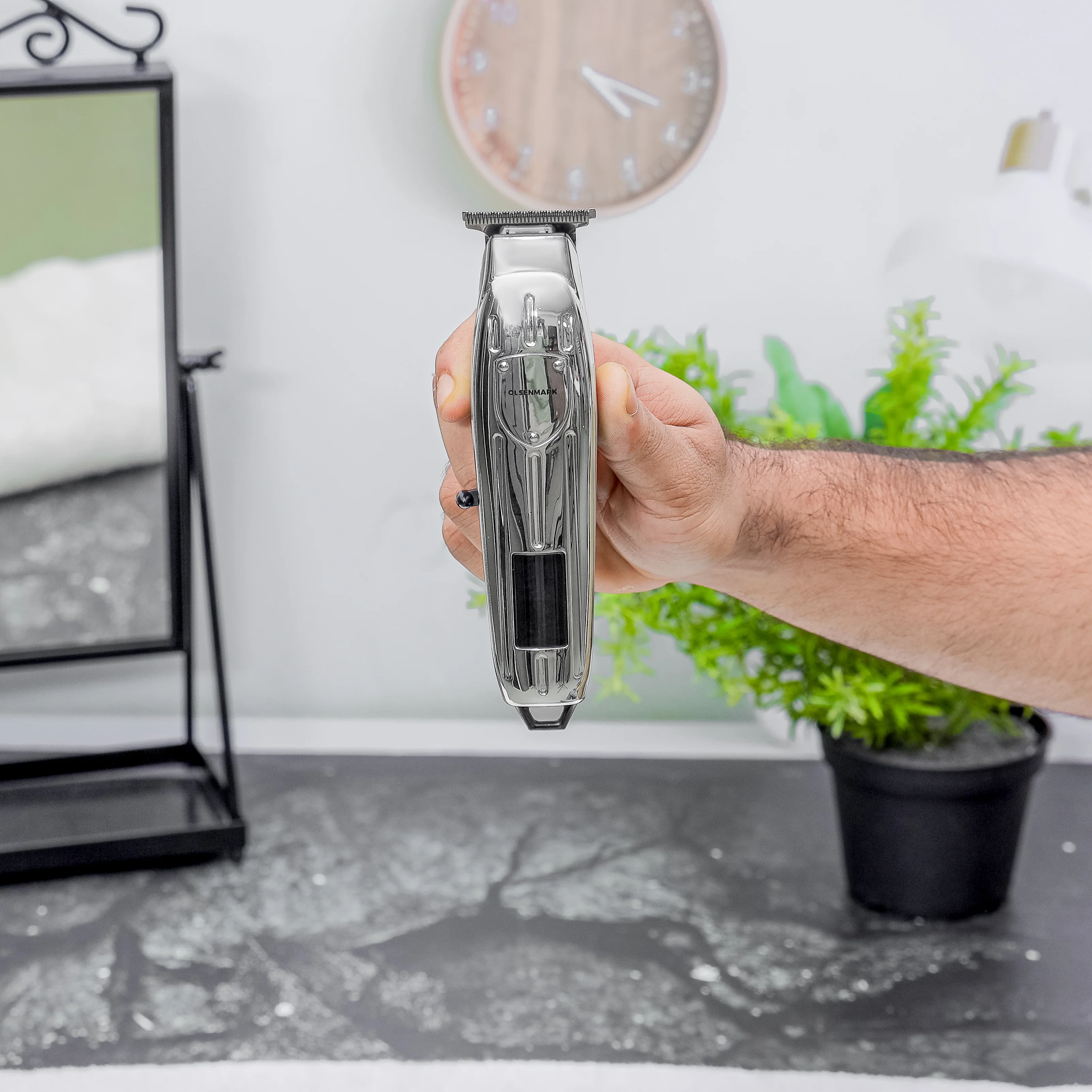 Olsenmark OMTR4100 hair & beard trimmer| 6400RPM motor with LED display & sharp precision blades| 90-minute cordless runtime & DC 5V USB charging for accurate grooming| - Image 2