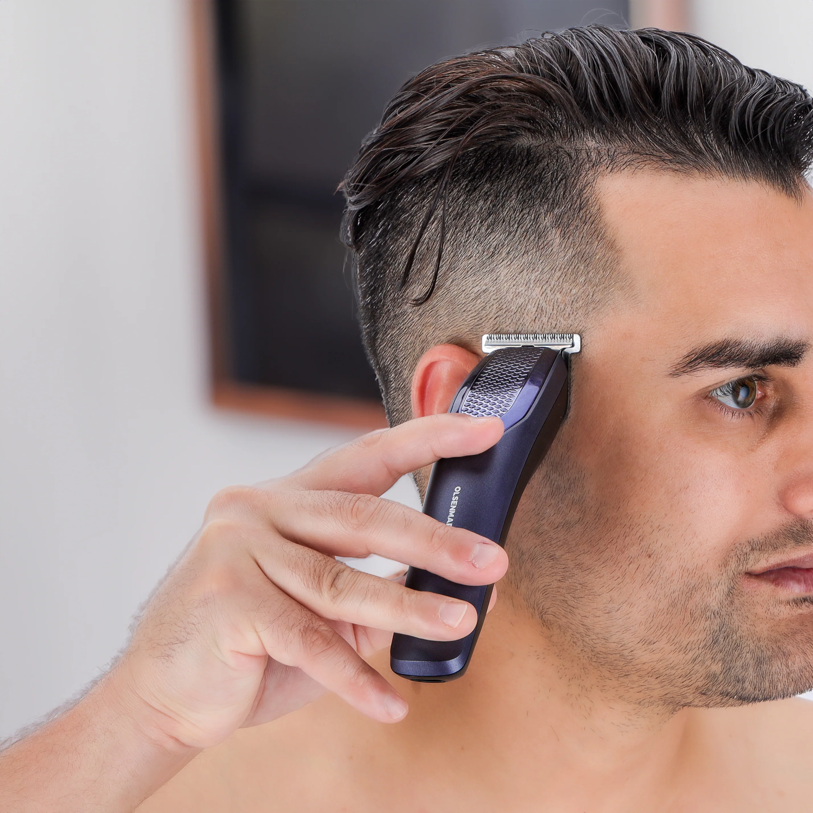 Olsenmark OMTR4113 rechargeable hair & beard trimmer| T-blade, USB charging with NI-CD battery| up to 60 min runtime & 4 combs, anti-irritation blades for grooming daily| - Image 4
