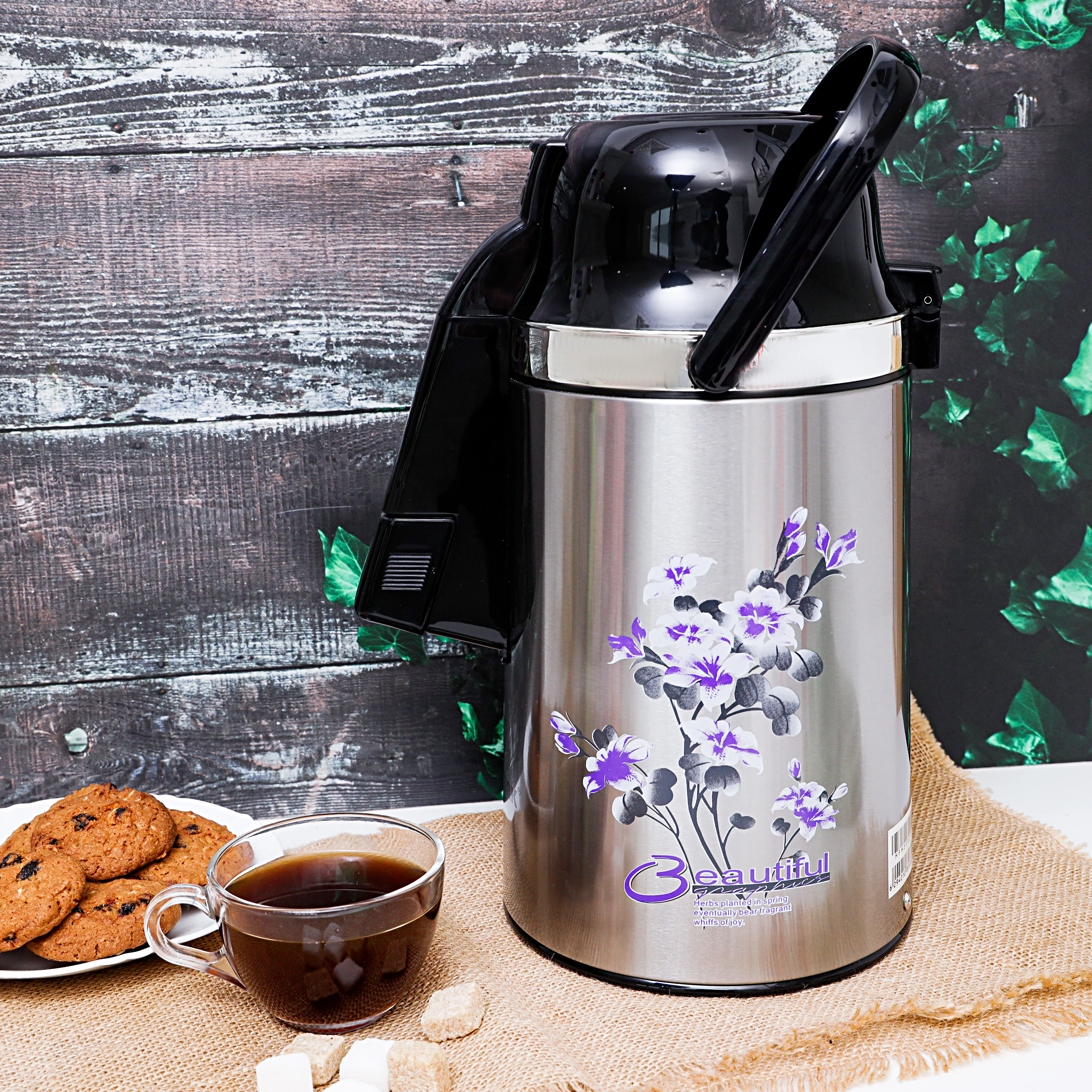 Olsenmark OMVF2236 2.5L vacuum flask| Serve hot or cold beverages, durable stainless-steel body & pump-action dispensing| long-lasting insulation for home, office, events - Image 4