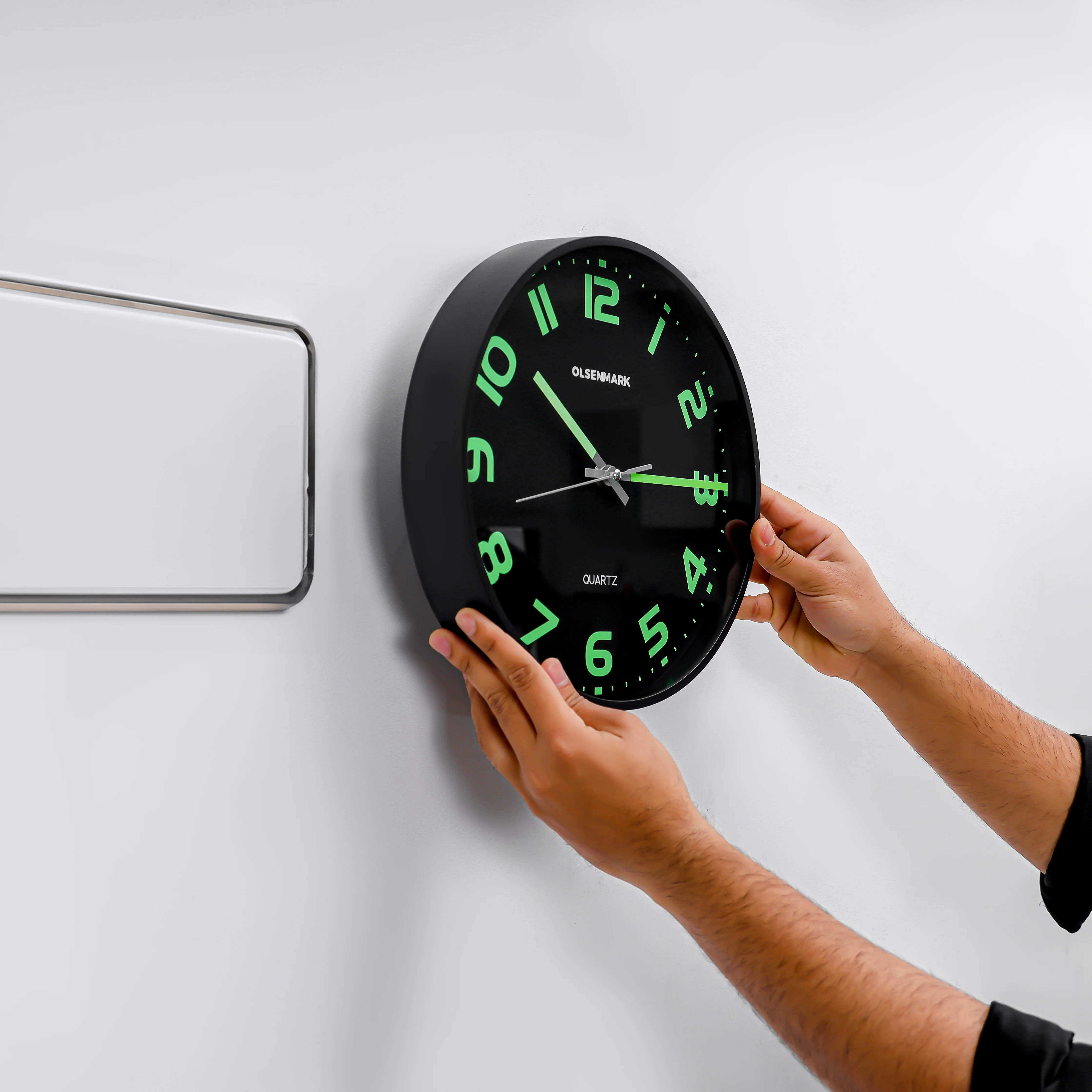 Olsenmark OMWC1776 Luminous Wall Clock | modern decorative design with glow-in-the-dark numerals & precise quartz movement| perfect for stylish home and office décor| - Image 3