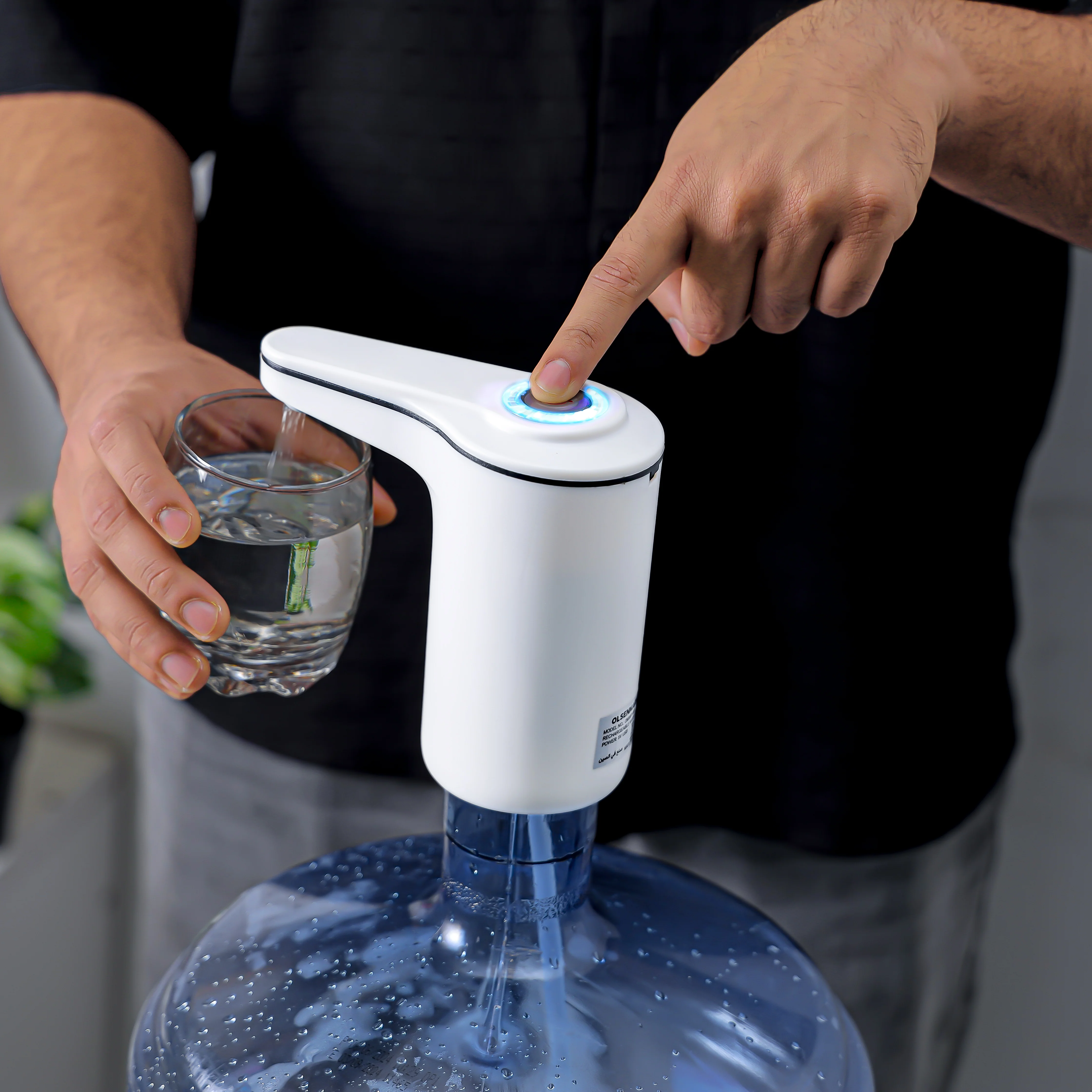 Olsenmark OMWP1853 Rechargeable Water Pump| USB charging cable, one button operation & bottle compatibility| large capacity battery, portable, for home & office| - Image 3