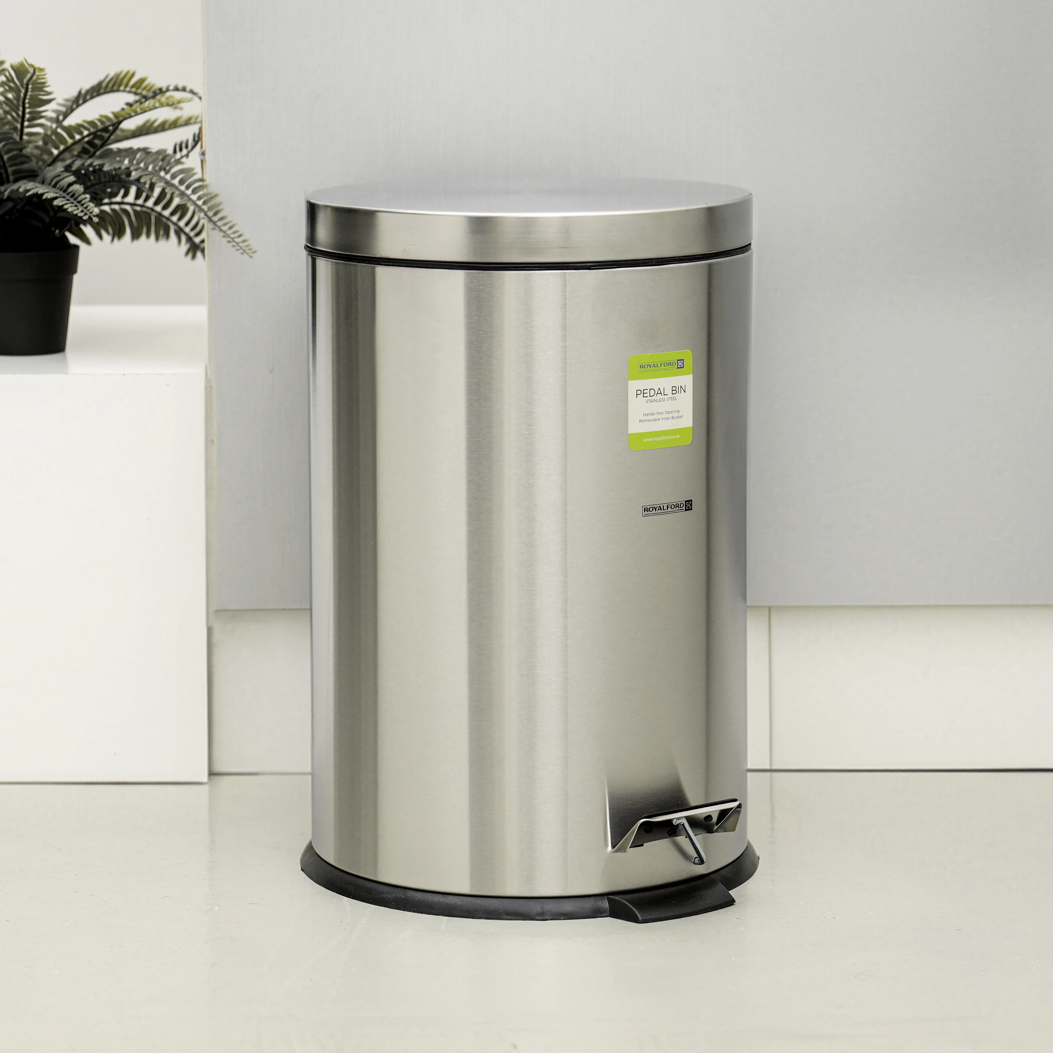 Royalford RF12092 20L Stainless Steel Pedal Bin| Hands-Free Foot Pedal, Slow-Closing Lid & Non-Slip Base| Removable Inner Bucket, Durable for Home & Kitchen Use| - Image 5