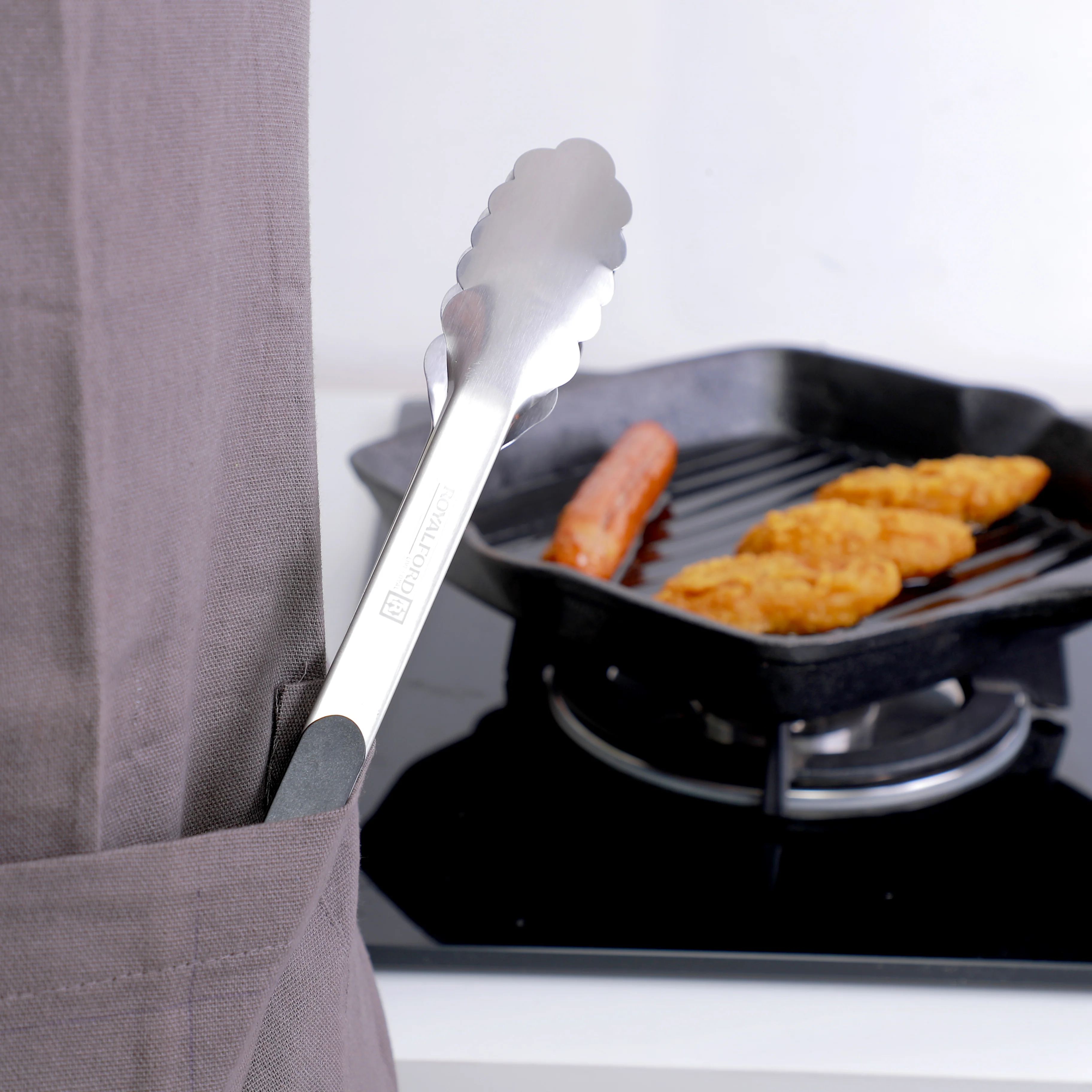 Royalford RF2042-FT12 12 inch food tong| ergonomic design, gripped handle and auto lock mechanism| dishwasher safe, ideal for cooking, grilling & serving food| - Image 4