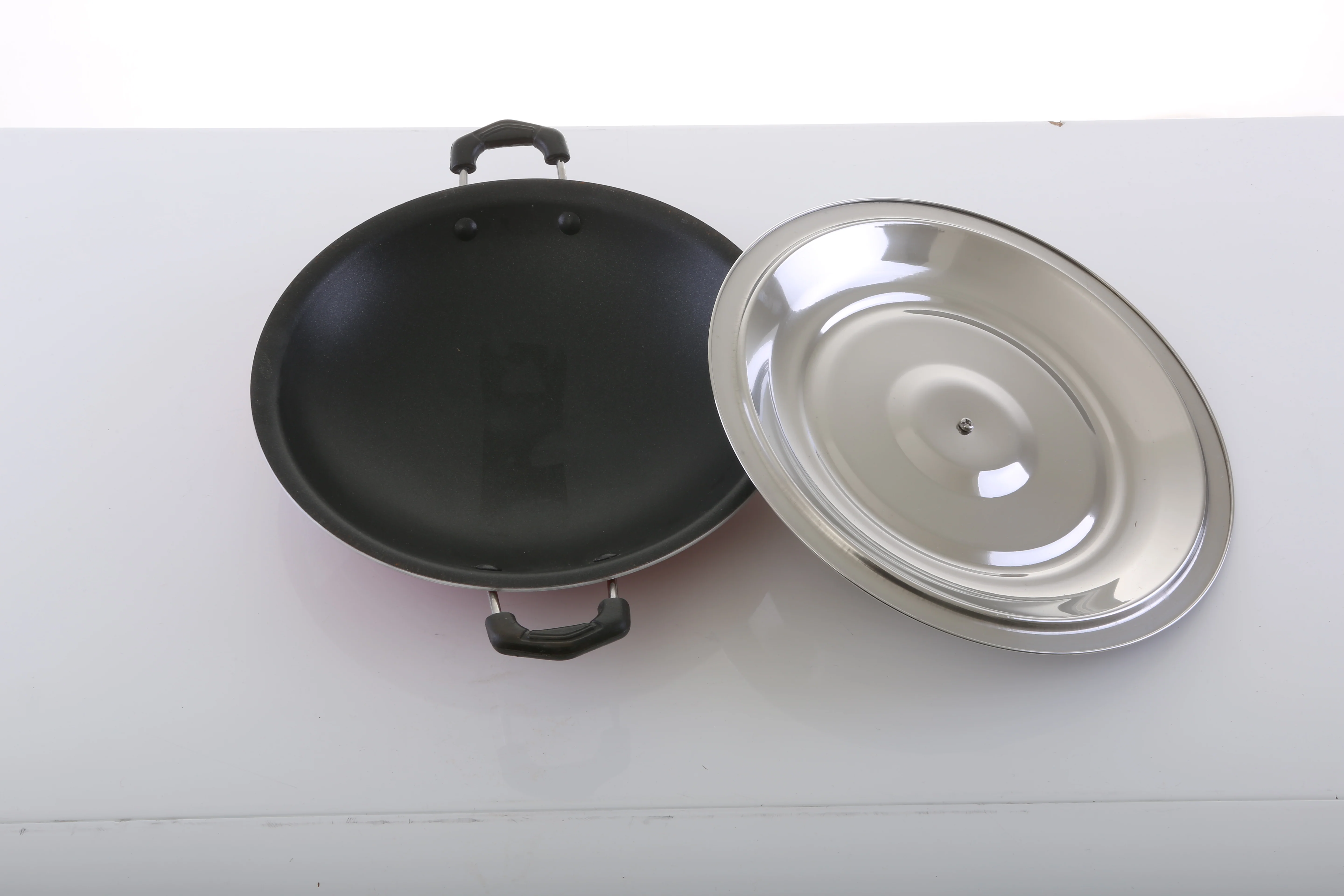 Royalford RF5758 Non-Stick Appam Pan| featuring a durable non-stick coating, lid & heat-resistant body| Stylish Design, Durable Construction & easy-grip handles| - Image 5